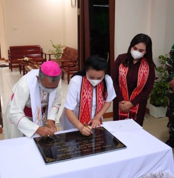Pastoran Paroki Santo Paulus Mandor Diresmikan