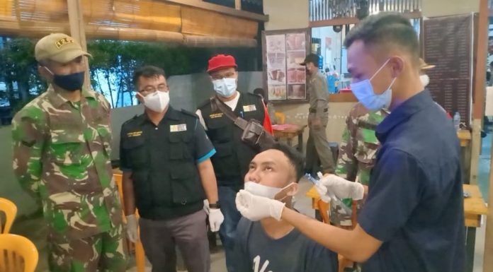 Rajia Warkop dan Tempat Hiburan Malam Pengujung dan Pemilik Usaha Langsung di Swab