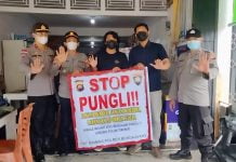 Sat Bimas Polres Bengkayang Sosialisasikan Himbauan Stop Pungli Kepada Warga dan Tempat Pelayanan Publik