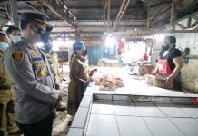 Monitoring Harga Sembako Bupati dan Kapolres Landak Temui Sejumlah Pedagang Pasar