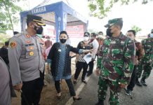 Bupati dan Kapolres Landak Tinjau Pelaksanaan Posko Cek Point Penyekatan Mudik