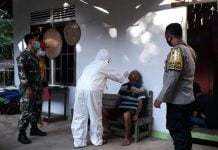 Warga Dua Desa di Kecamatan Sebangki Jalani Test Swab
