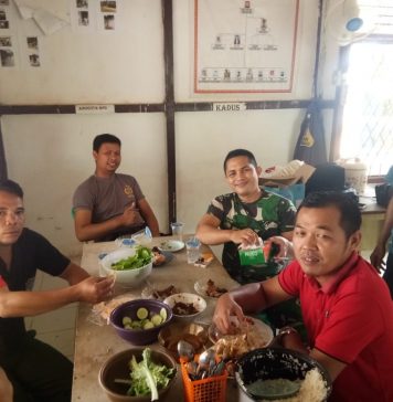 Babinsa Koramil Sengah Temila Terus Pererat Silaturahmi Dengan Warga Binaannya