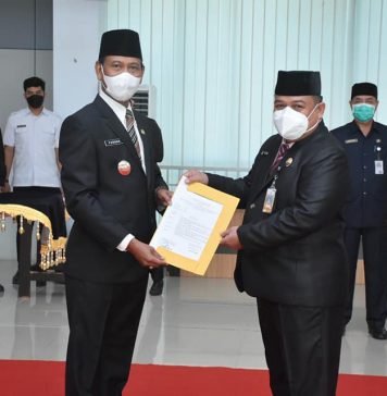 Lantik Perpanjangan Jabatan Pejabat Tinggi Pratama, Wabup Ketapang Ingatkan Disiplin PNS