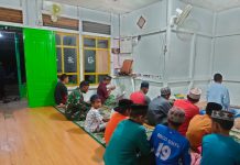 Jalin Kominikasi, Anggota Zidam XII/Tanjungpura Ibadah Bersama Masyarakat