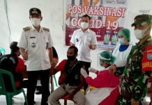 Pelayan Publik dan Lansia di Sidas Terima Vaksinasi Tahap Kedua Dosis Pertama
