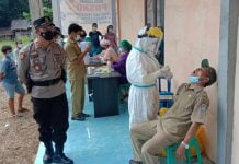 Kontak Erat Dengan Pasien Covid-19, 56 Orang di Mempawah Hulu Jalani Tes Swab PCR