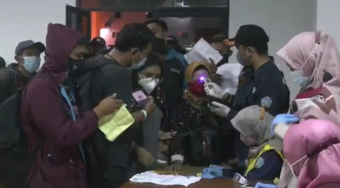 Masuk Ketapang 388 Penumpang Kapal Dari Semarang Tak Lengkapi Surat Kesehatan