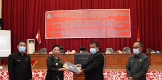 Tujuh Fraksi DPRD Landak Setujui Tiga Raperda Inisiatif Eksekutif Diperdakan
