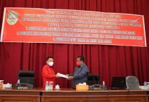 Fraksi DPRD Landak Sampaikan Pandangan Umum Terhadap 3 Raperda Inisiatif Eksekutif