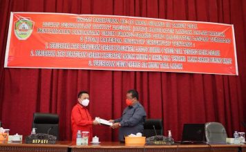 Fraksi DPRD Landak Sampaikan Pandangan Umum Terhadap 3 Raperda Inisiatif Eksekutif