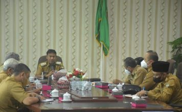 Rapat Koordinasi Vaksinasi, Kerjasama Pemda dan Media Massa, Serta Percepatan Perbaikan Jalan Pelang Batu-Tajam