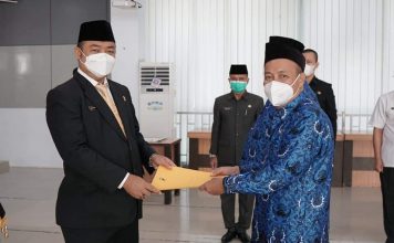 Dua Pejabat Pengawas Esselon IV Pemkab Ketapang Dilantik