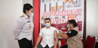 Bupati Karolin : Vaksin Harus Diberikan Secara Berkeadilan