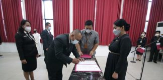 Bupati Karolin Lantik Pejabat Eselon