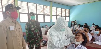 Cegah Covid-19 di Lingkungan Sekolah 29 Siswa-Siswi SMK Bahar Jalani Test Swab Antigen