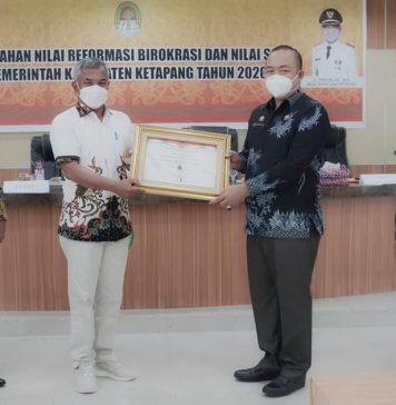 Pemkab Ketapang Raih Empat Penghargaan Atas Prestasi Kinerja dan Pelayanan Publik Tahun 2020