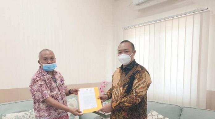 Pemkab Ketapang Serahkan Ruas Jalan Koridor Nanga Tayap- Sungai Kelik Untuk Dijadikan Jalan Nasional