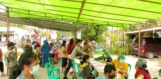 Warga Antusias Ikuti Vaksinasi Masal di Mempawah Hulu