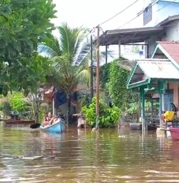 Banjir Rendam 15 Kecamatan di Sanggau