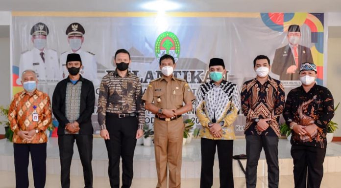 Anggota Direksi PT Ketapang Energi Mandiri dan Komisaris PT Ketapang Mandiri Dilantik