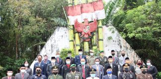 DPRD Landak Hadiri Upacara Peringatan Hari Pahlawan