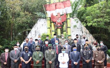 DPRD Landak Hadiri Upacara Peringatan Hari Pahlawan