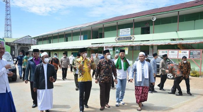 Wabup Farhan Bersama Direktur Pesantren Kementrian Agama RI Silaturahmi ke Sejumlah Ponpes