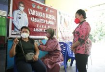 Bupati Landak Tinjau Pelaksanaan Vaksinasi PTPN XIII