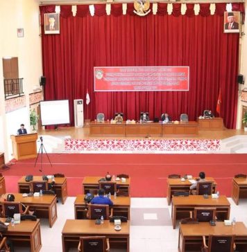 Fraksi DPRD Landak Sampaikan PU Terhadap Pidato Pengantar Nota Keuangan RAPBD Ta 2022