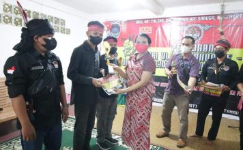 Bupati Karolin Ajak Pelaku Seni Budaya Kembangkan Produk Lokal melalui Olshop
