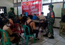 Vaksinasi Masal Sasar Pelajar di Mempawah Hulu