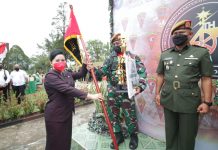 Bupati Landak Hadiri 24 Tahun Batalyon Armed 16/Komposit