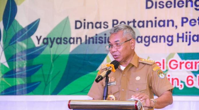Bupati Ketapang Buka Seminar Memperkuat Pondasi Ekonomi Masyarakat Berbasis Agroindustri