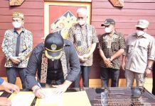 Sekda Ketapang Resmikan Gereja, Pos Kesehatan Hingga Rumah Adat
