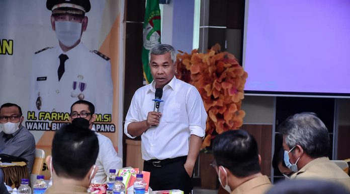 Bupati Martin Buka Seminar Lokakarya Kebijakan Pembangunan