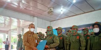 Sekda Lantik Satlinmas Ketapang Tahun 2021