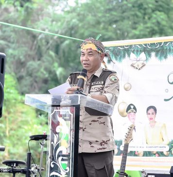 Bupati Ketapang Nobatkan Desa Adat Budaya Kengkubang Tiga Dan Serengkah Enam Kecamatan Timbang Titi