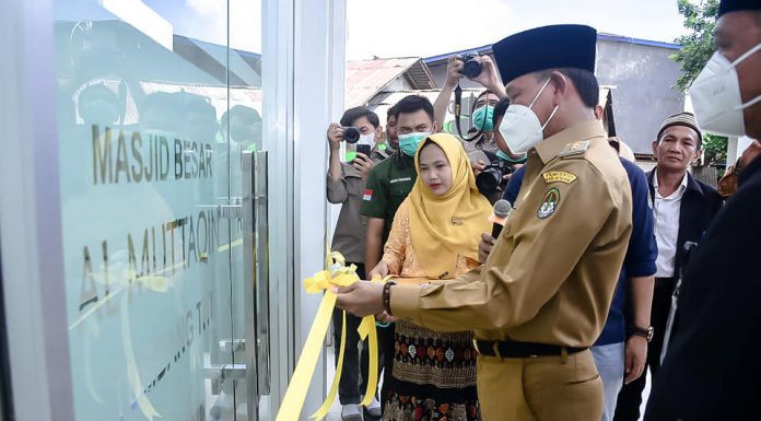 Wabup Farhan Resmikan Masjid Al Muttaqin Desa Tumbang Titi