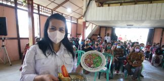 Atasi Stunting, Bupati Landak Demo Membuat Makanan Bayi