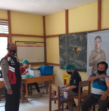 580 Warga Mempawah Hulu Jalani Vaksinasi