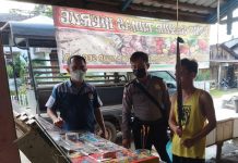 Ops Pekat Kapus Polsek Menyuke Datangi Pedagang Petasan di Pasar Darit