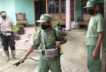 Penyemprotan Disinfektan Dipermukiman Warga Cegah Penyebaran COVID-19