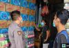 Jelang Natal Polsek Ngabang Cek Harga Sembako di Pasaran
