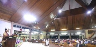 Misa Malam Natal, Bupati Landak : Saya Bangga Dengan Dukungan Masyarakat