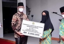 Kafilah Pemenang MTQ XXIX Provinsi Kalbar Terima Bonus Dari Pemkab Ketapang