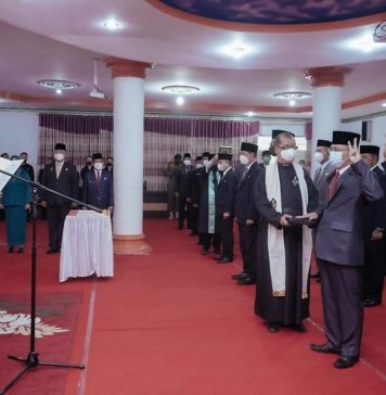 Bupati Ketapang Lantik dan Rotasi Sejumlah Pejabat Pimpinan Tinggi Pratama