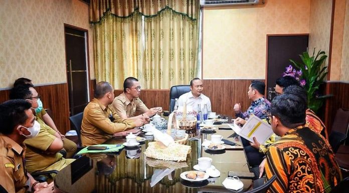 Sekda Ketapang Pimpin Rapat Audiensi KPP Pratama Terkait SPT Tahunan