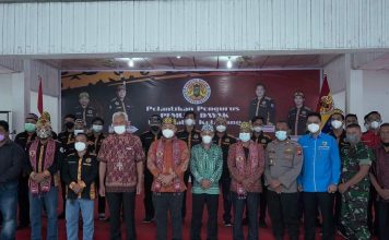 Sekda Hadiri Pelantikan Pemuda Dayak Ketapang