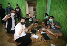 Bupati Karolin Apresiasi Anak Muda, Bantu Input Data Vaksinasi COVID-19